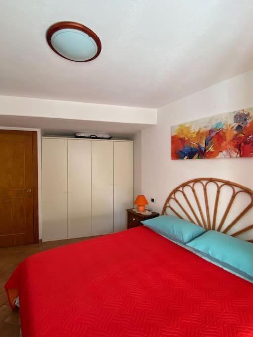 Solemare Apartment Палау Екстериор снимка
