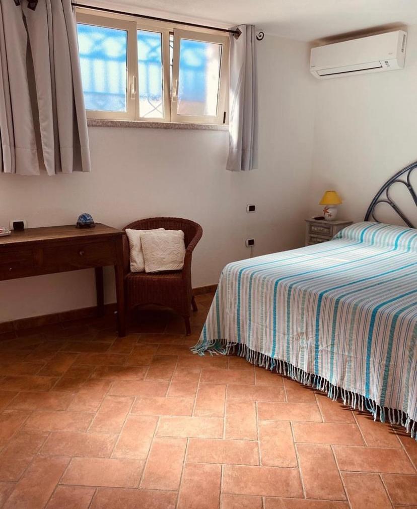 Solemare Apartment Палау Екстериор снимка